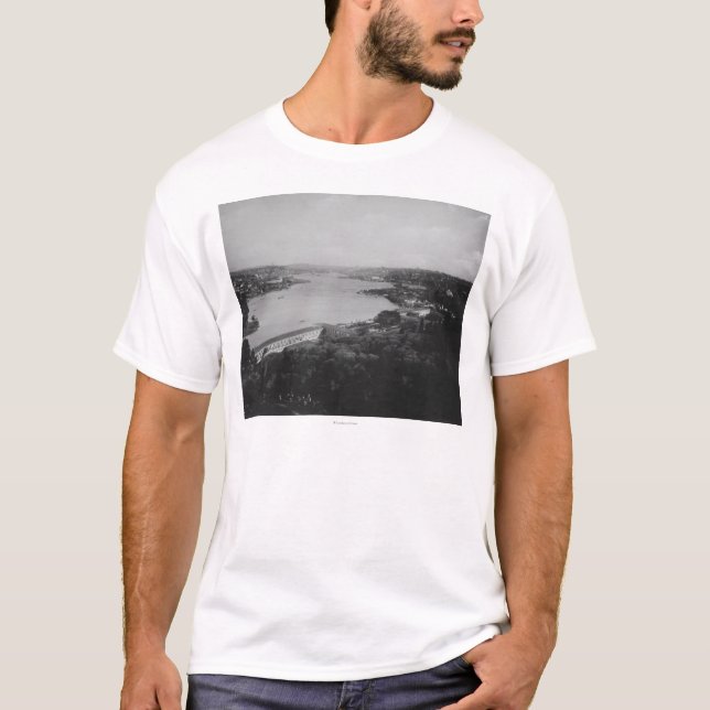 T-shirt Vue du klaxon d'or de la photographie d'Eyup (Devant)