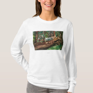 T-shirt Vue d'un car d'étape sur un géant tombé