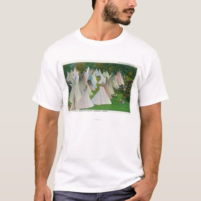 T-shirt Vue d'un village et d'un Pendleton indiens (Devant)