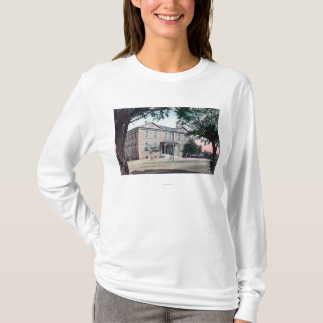 T-shirt Vue extérieure de la grammaire SchoolRedding, CA (Devant)
