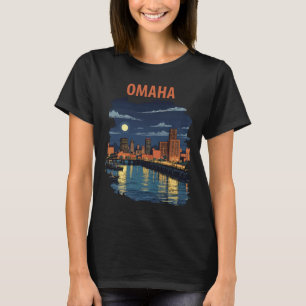 T-shirt Vue nocturne de la ville d'Omaha Nebraska sur la r