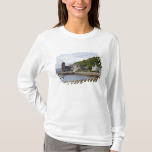 T-shirt Vue sur le littoral avec des bâtiments historiques