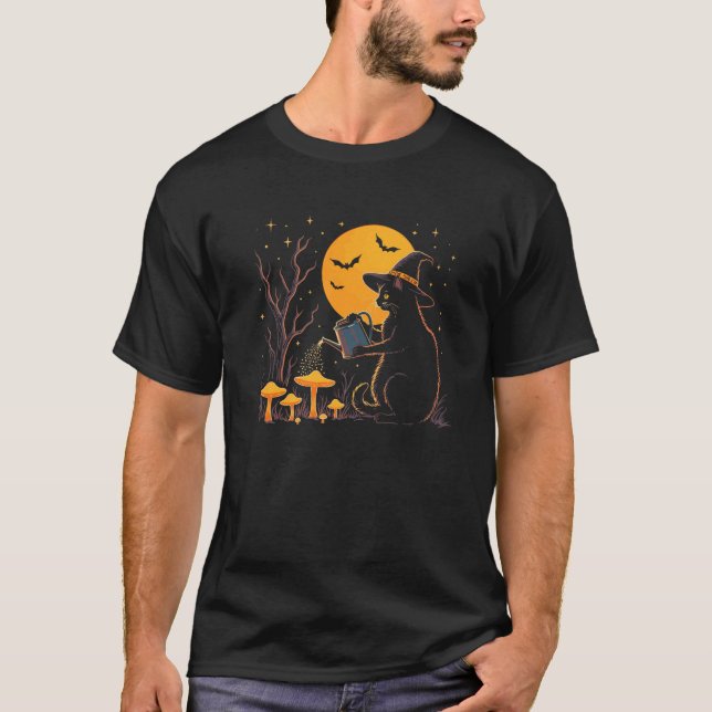 T-shirt Witchy Black Cat Watering Champhrooms Moonlight Ha (Devant)