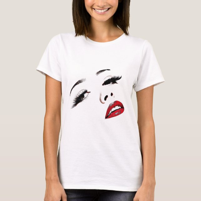 T-shirt Yeux foncés Lèvres rouges Les femmes face maquilla (Devant)
