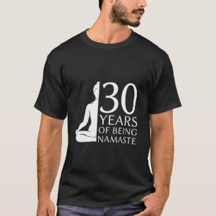 T-SHIRT YOGA 30 ANS DE MÉDITATION INCONTOURNABLE NAMASTE 3