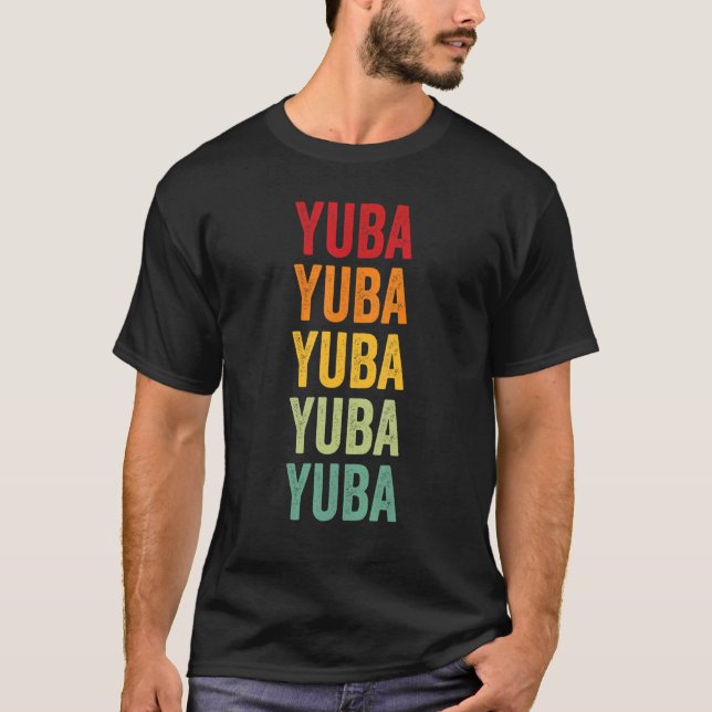 T-shirt Yuba County California Rainbow Text Design (Devant)