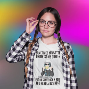 T-SHIRTS DRÔLES DE FEMMES AU CAFE ROCK N ROLL