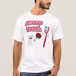T-shirts mignon de bande dessinée de pied de