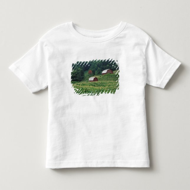 Tabakernte und Paare der roten Tabakscheunen nahe Kleinkind T-shirt (Vorderseite)