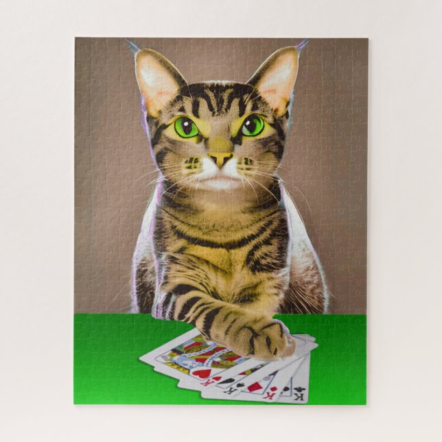 Tabby Cat Playing Poker (Vertikal)