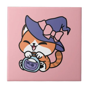 Tabby Hexentrank – Süßes Halloween-Katzendesign Fliese
