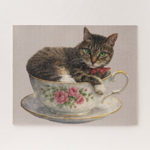 Tabby in einer Teetasse