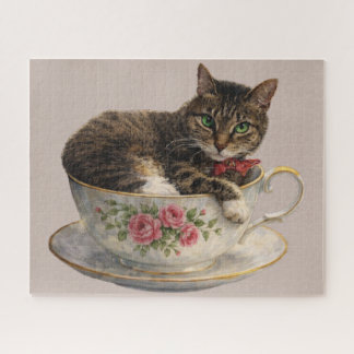 Tabby in einer Teetasse