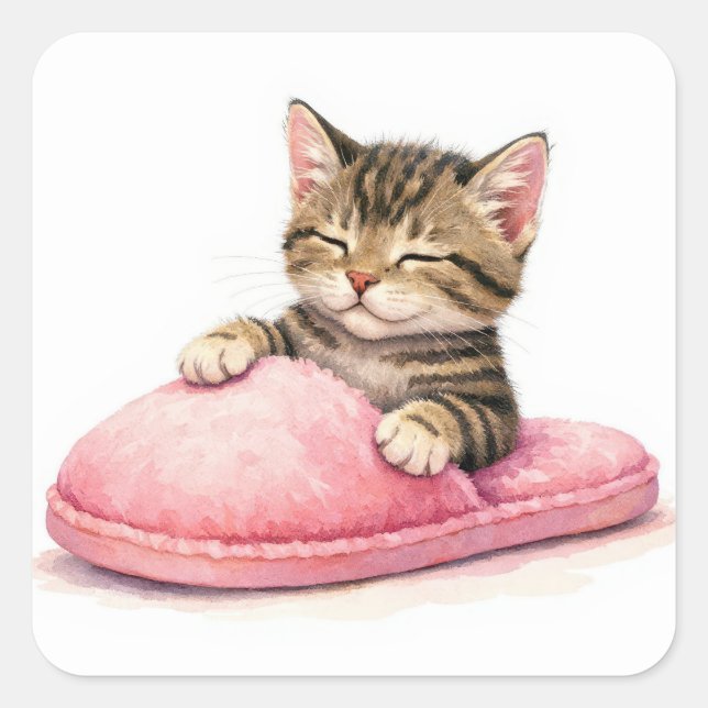 Tabby Kitten Sleeping in a Pink Slipper Quadratischer Aufkleber (Vorderseite)