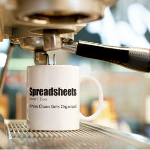Tabellenkalkulationen, in denen Chaos den organisi Kaffeetasse