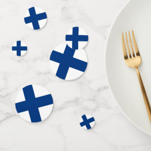 Table confetti avec drapeau de la Finlande