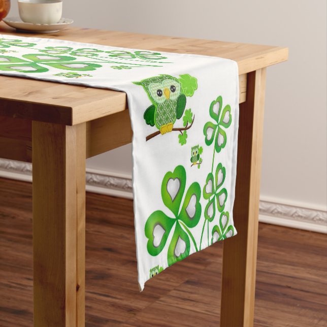 Tablecloth Runner St. Patrick's Day Owl Kurzer Tischläufer (Beispiel)