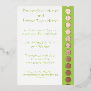 Tabletop Chic dans Peridot Foil Invitation