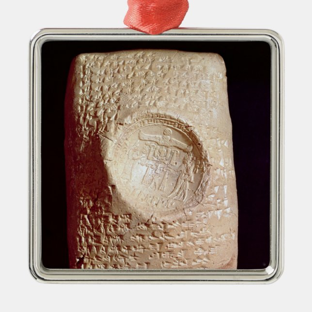 Tablette mit keilförmiger Aufschrift Silbernes Ornament (Vorne)