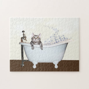 Tablettenkatze in Badewanne