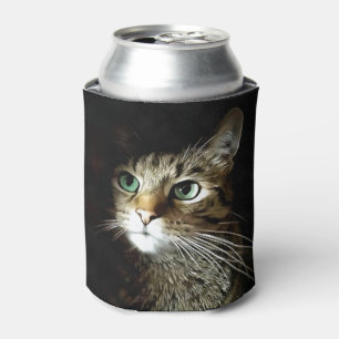 Tablettenkatze mit Abgeschiedenen grünen Augen auf Dosenkühler
