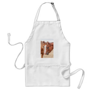 Tablier Chevaux qui se câlinent dans un pâturage