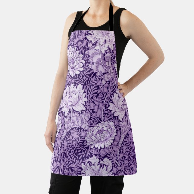 Tablier Chrysanthemum Purple, William Morris (Insitu)