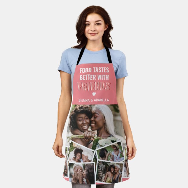 Tablier Collage photo de 'Food Tastes Better with Friends' (Porté)