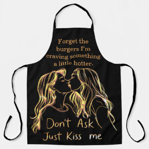 Tablier Femmes jouant un moment de barbecue
