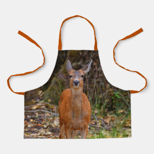 Tablier Funny Young Blacktail Deer sourit à un photographe