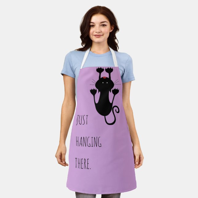 Tablier Juste accroché là dessin animé de chat noir texte  (Porté)