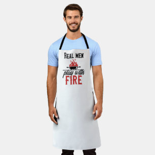 Tablier Les vrais hommes jouent avec le BBQ Fire