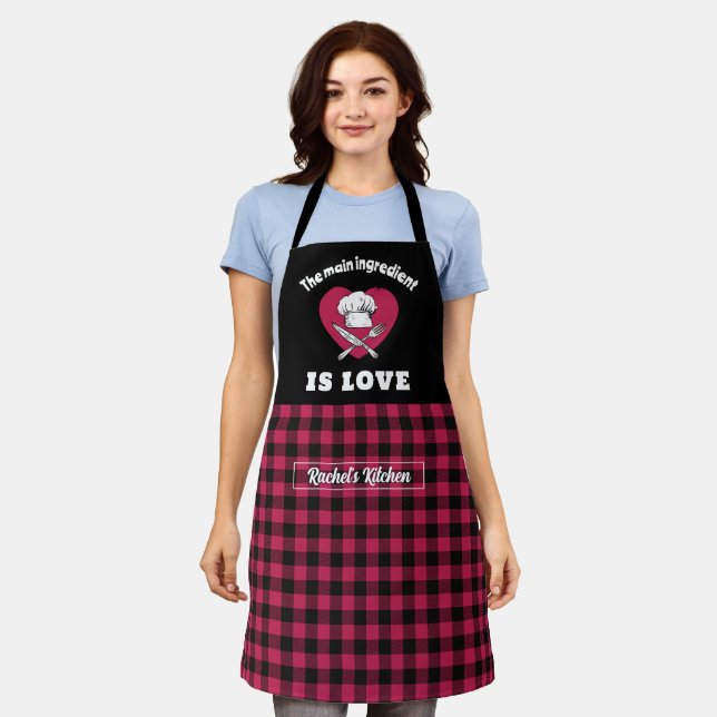 Tablier L'Ingrédient Principal Est Amour Rouge Noir Plaid  (Porté)