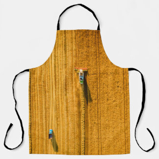 Tablier Machine de moissonneuse travaillant sur le terrain