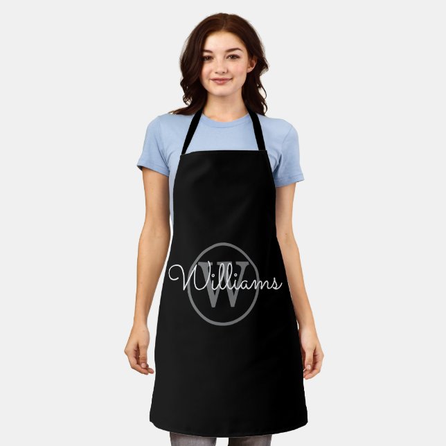 Tablier Monogramme gris noir moderne Nom du script Apron (Porté)
