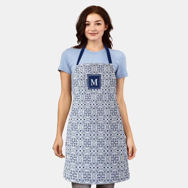 Tablier Monogramme Motif marocain chic Marine & White (Porté)
