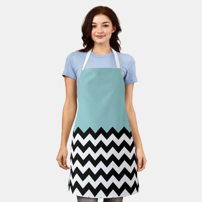 Tablier Motif Zigzag noir et blanc, Chevron, Bleu (Porté)