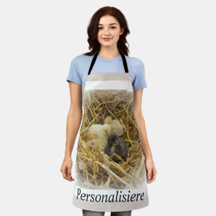 Tablier petit poulet, niedliche hühnchen im stroh