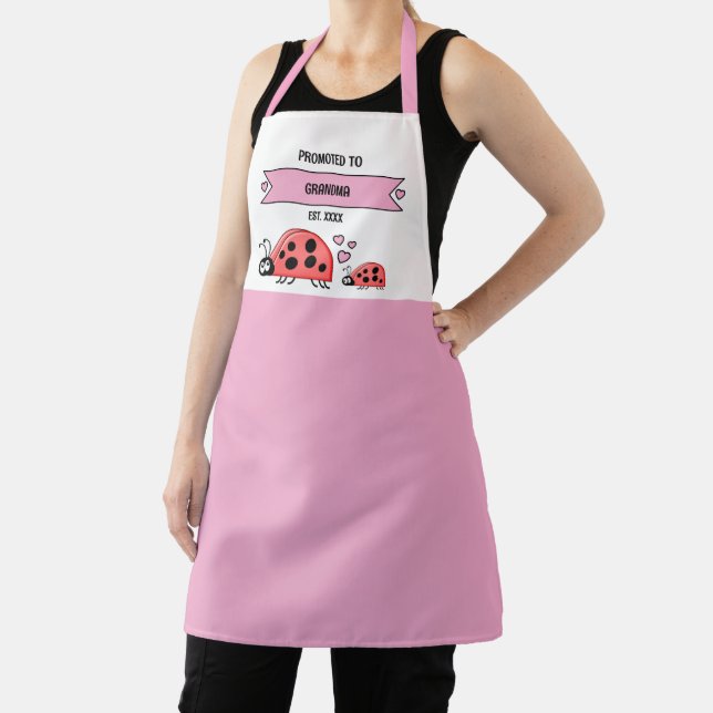 Tablier Promoted to grandma ladybugs pink (Insitu)