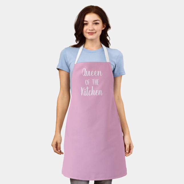 Tablier Queen of the Kitchen Pink Apron (Porté)