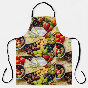 Tablier Snack-board avec fromage, fruits et craquelins
