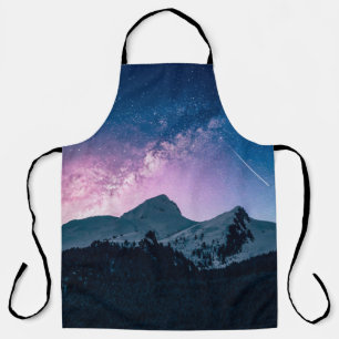 Tablier Une montagne avec une belle skymountain, nuit, nei