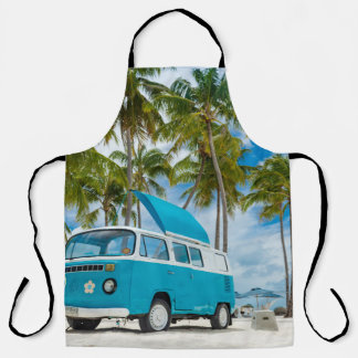 Tablier Van bleu et blanc sur la plage