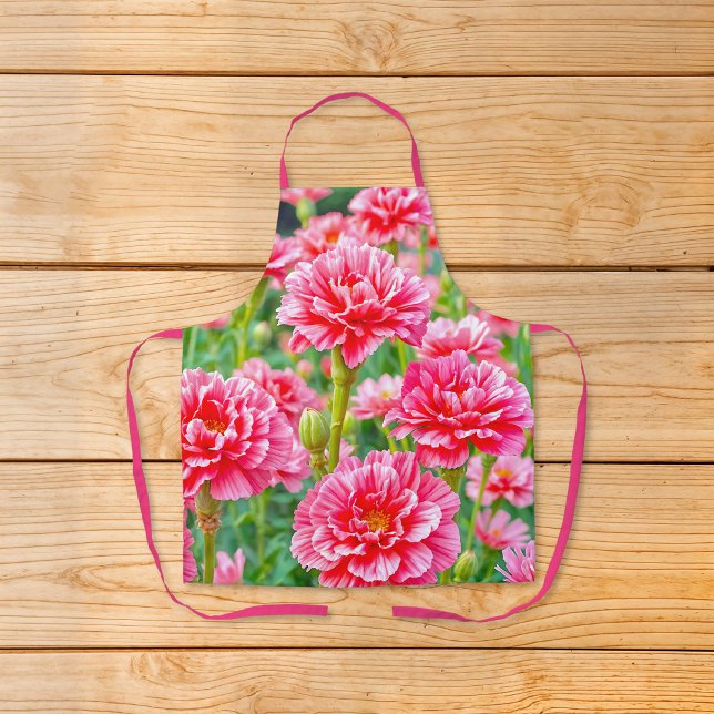 Tabliers aux Œillets Roses (Apron with pink carnations)