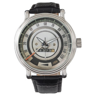 Tachometer des klassischen Sportwagens von 1968 Armbanduhr