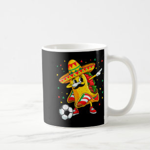 Taco spielt Fußball mexikanischer cinco de mayo So Kaffeetasse