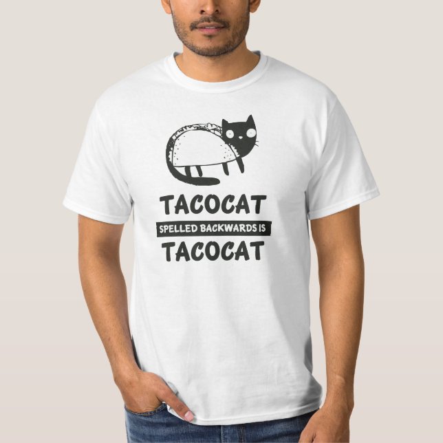 Tacocat a orthographié est vers l'arrière T-shirt (Devant)