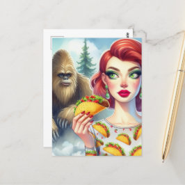 Tacos im Wald mit Sasquatch Postkarte