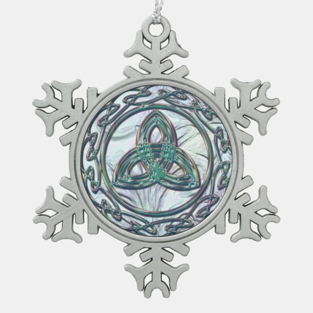 Tadellose grüne keltische schneeflocken Zinn-Ornament (Vorderseite)