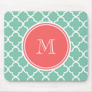 Tadelloses grünes Quatrefoil Muster, korallenrote Mousepad